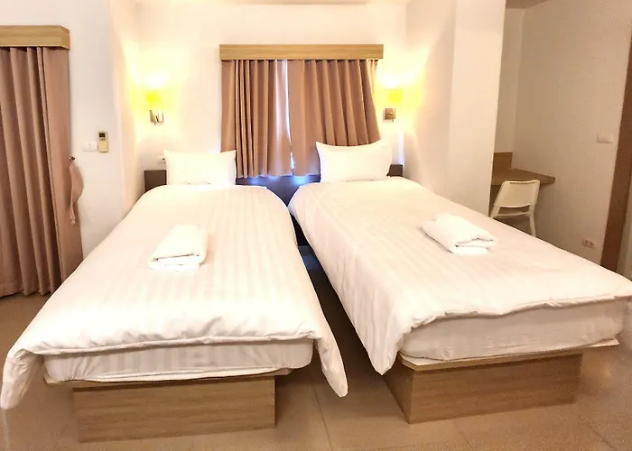 Отель Prom Thailand Cultural Centre 4*