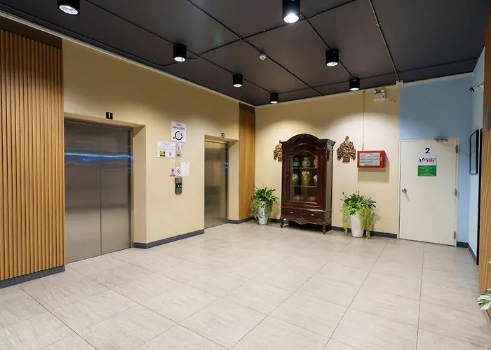 Prom Thailand Cultural Centre Отель Бангкок