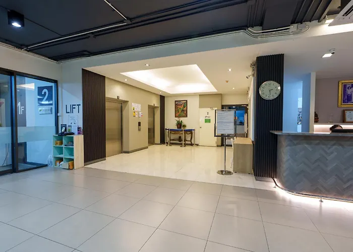 Prom Thailand Cultural Centre 4* Бангкок