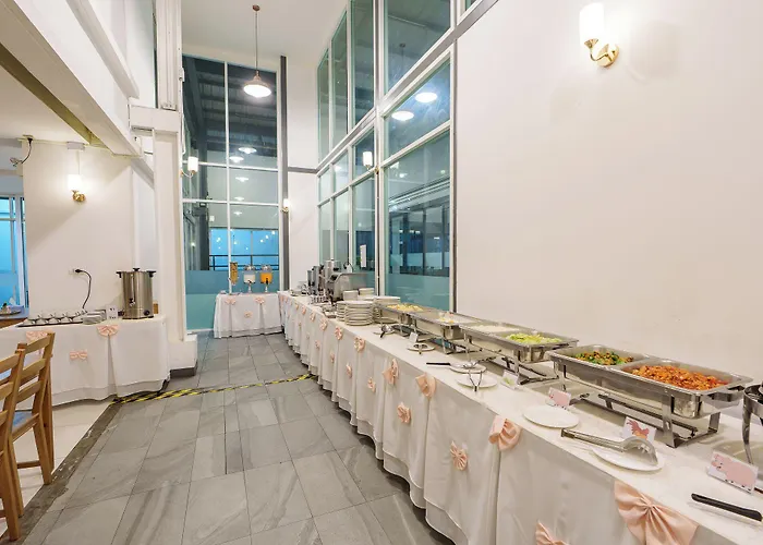 Prom Thailand Cultural Centre Hotel