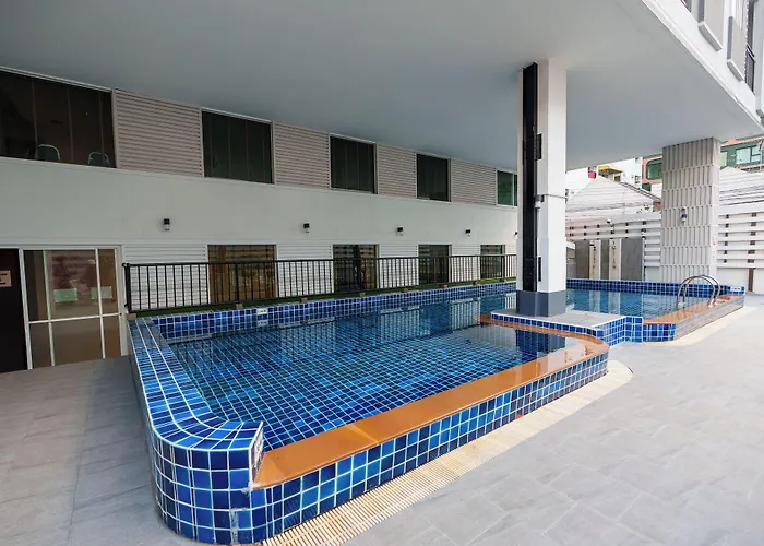 Prom Thailand Cultural Centre 4*