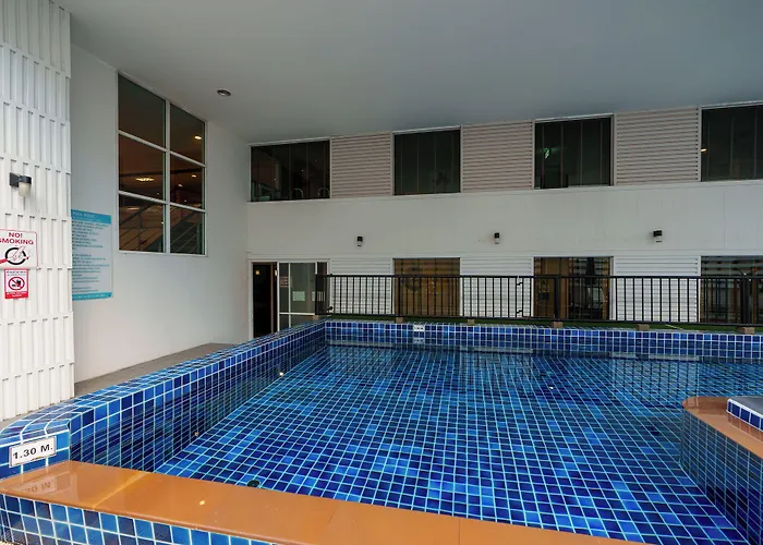 Hotel Prom Thailand Cultural Centre 4*